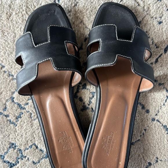 Hermès Black Leather Sandals - Picture 1 of 2